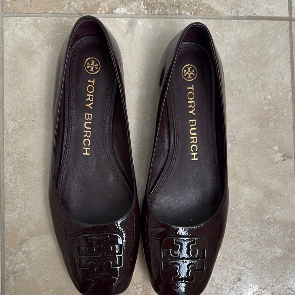 Tori Burch Patent Leather Ballet Flats with Rounded Toe